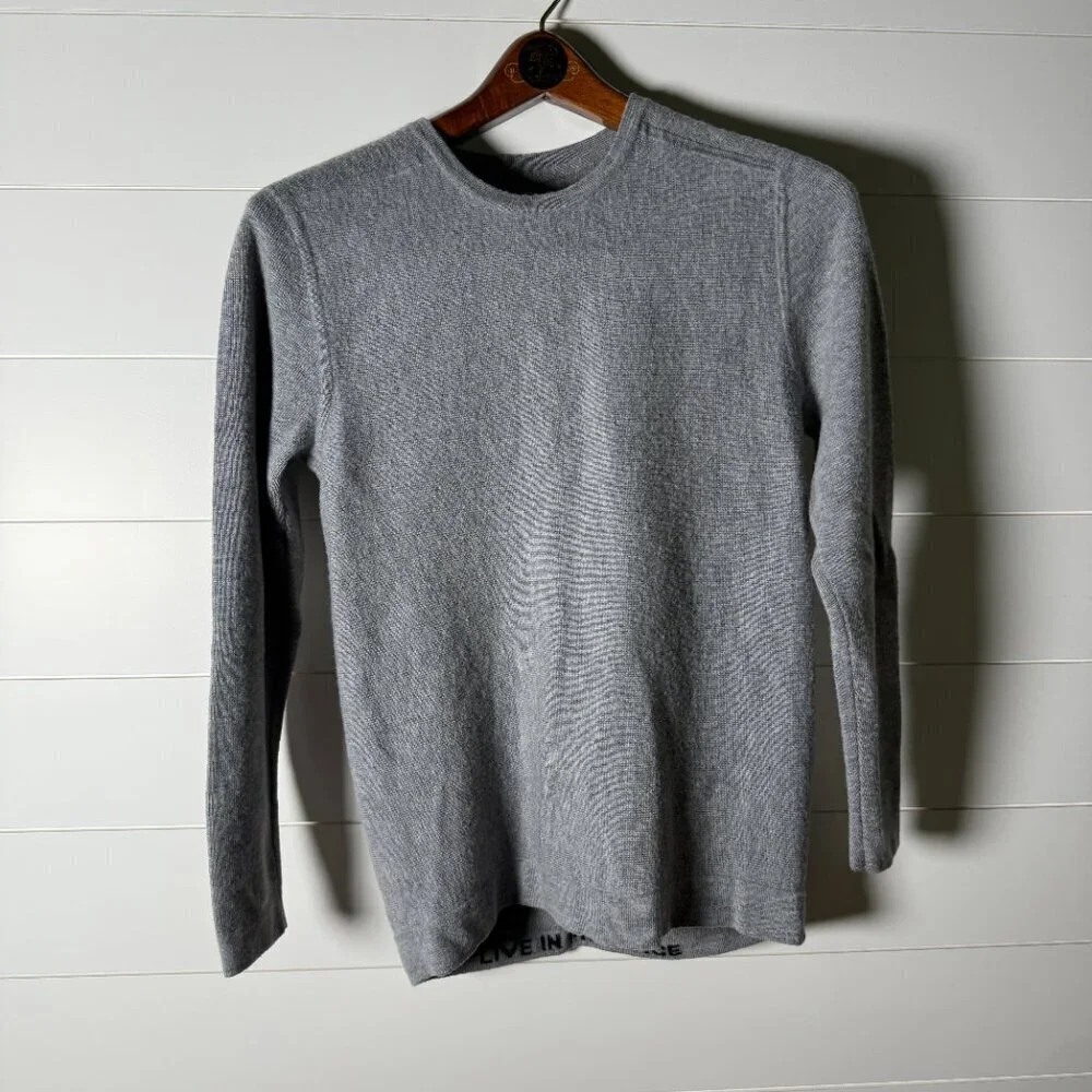 Lululemon 100% Merino Wool Sweater 